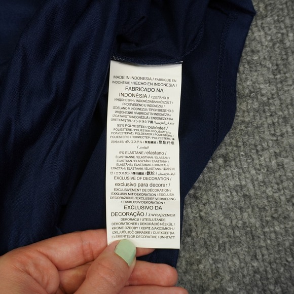 NEW Boston Red Sox V-Neck Baseball Jersey Womens Medium Navy Blue Button Shirt - Picture 6 of 9